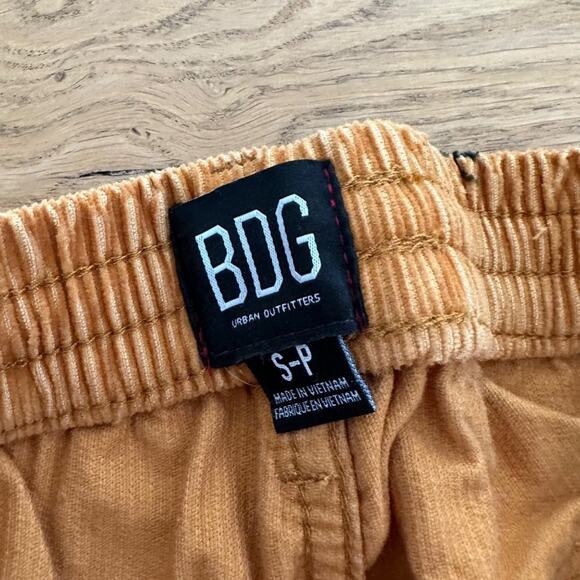 BDG - Mens Doodle Corduroy Painter Pants in Yellow Mustard - Picture 3 of 7